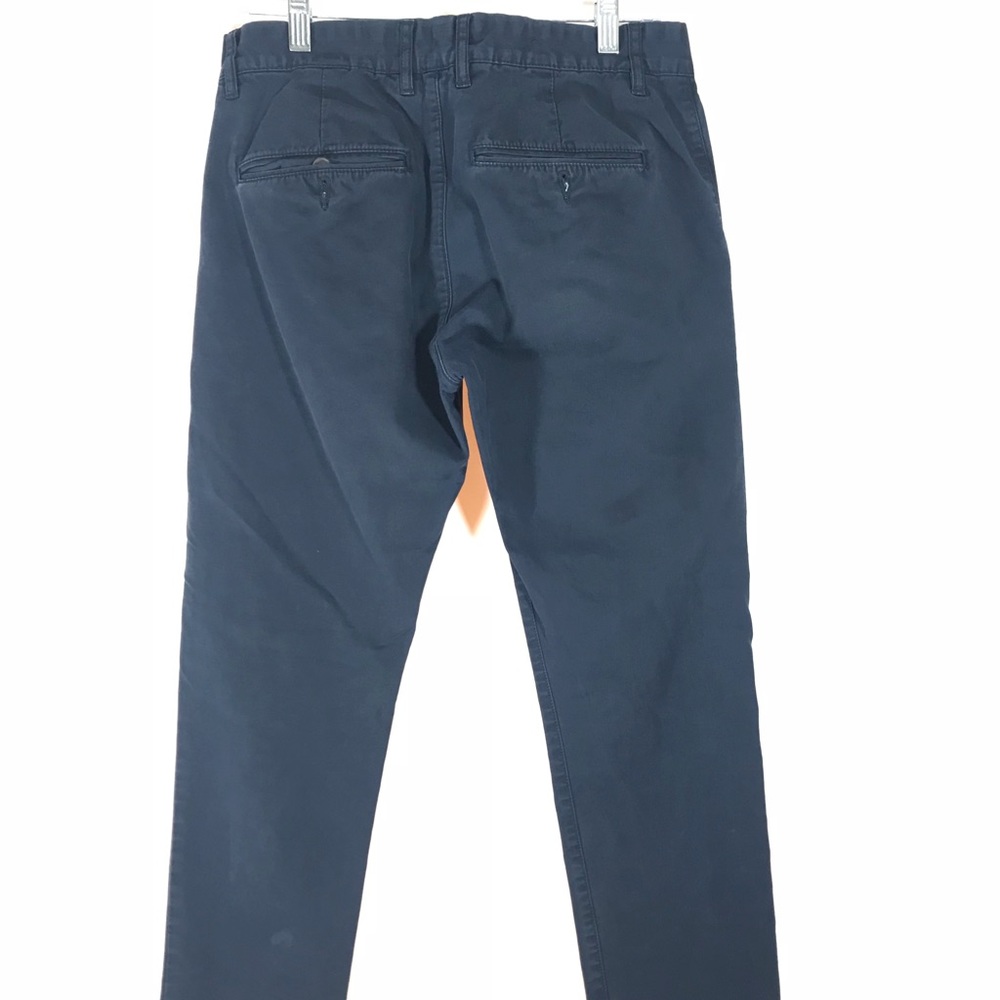 Navy H&M chino pants 29